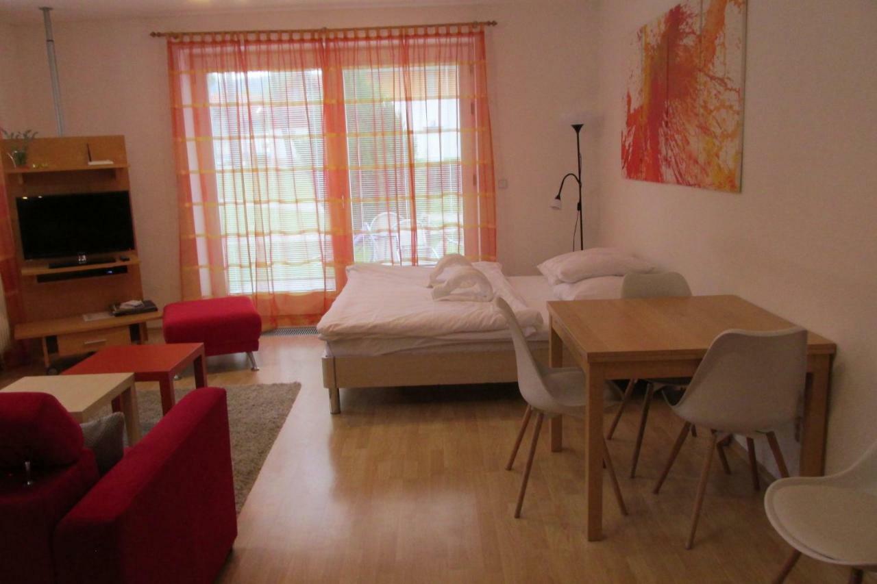 Apartmán Riviera Apartamento Lipno nad Vltavou Exterior foto